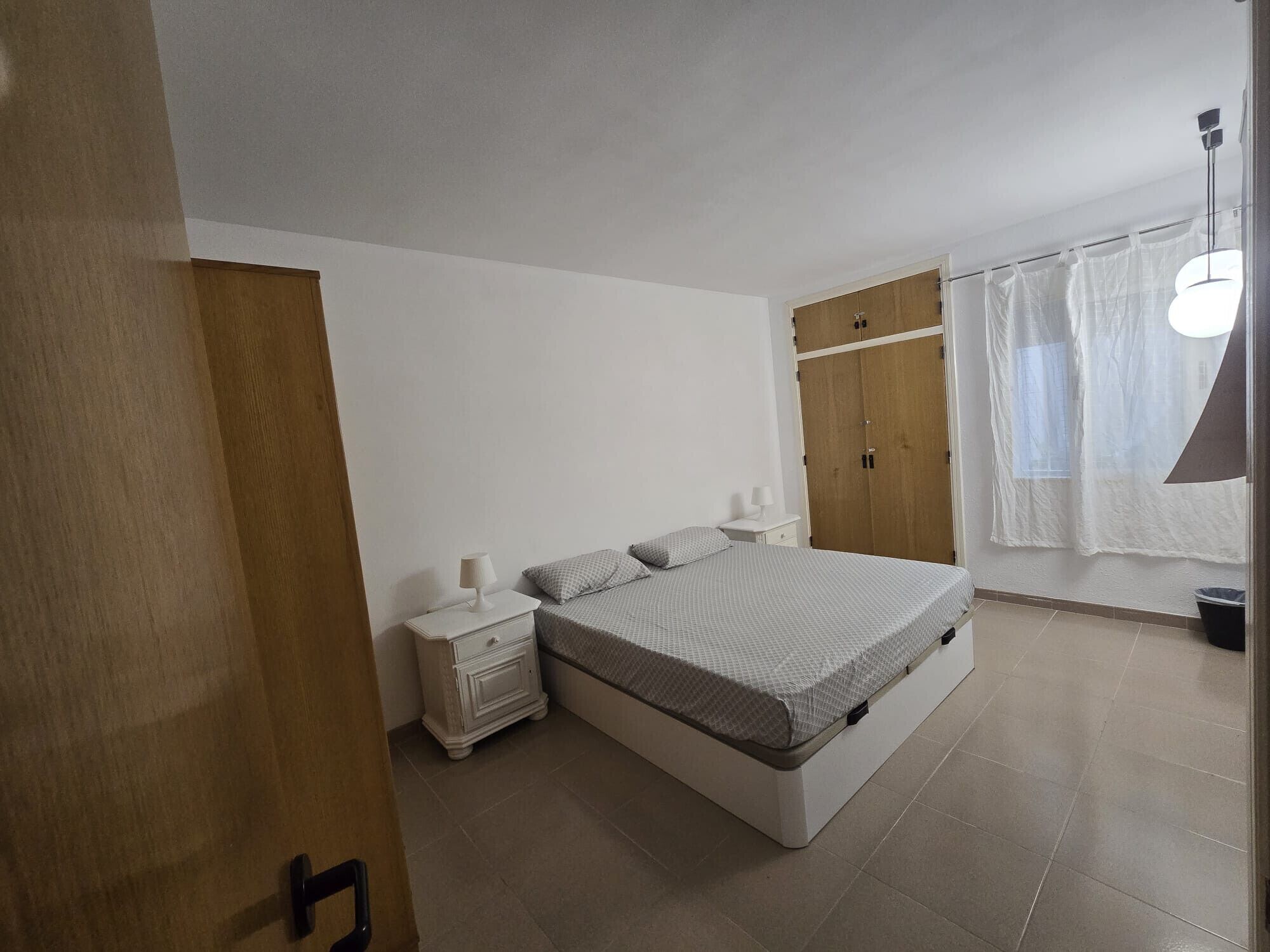 3 bedrooms, WiFi, bed sheets, wheelchair access