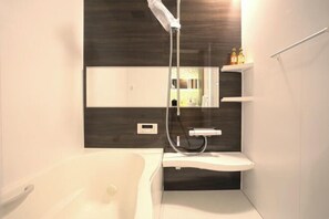 Room - Silent Echo Inn (Osaka)