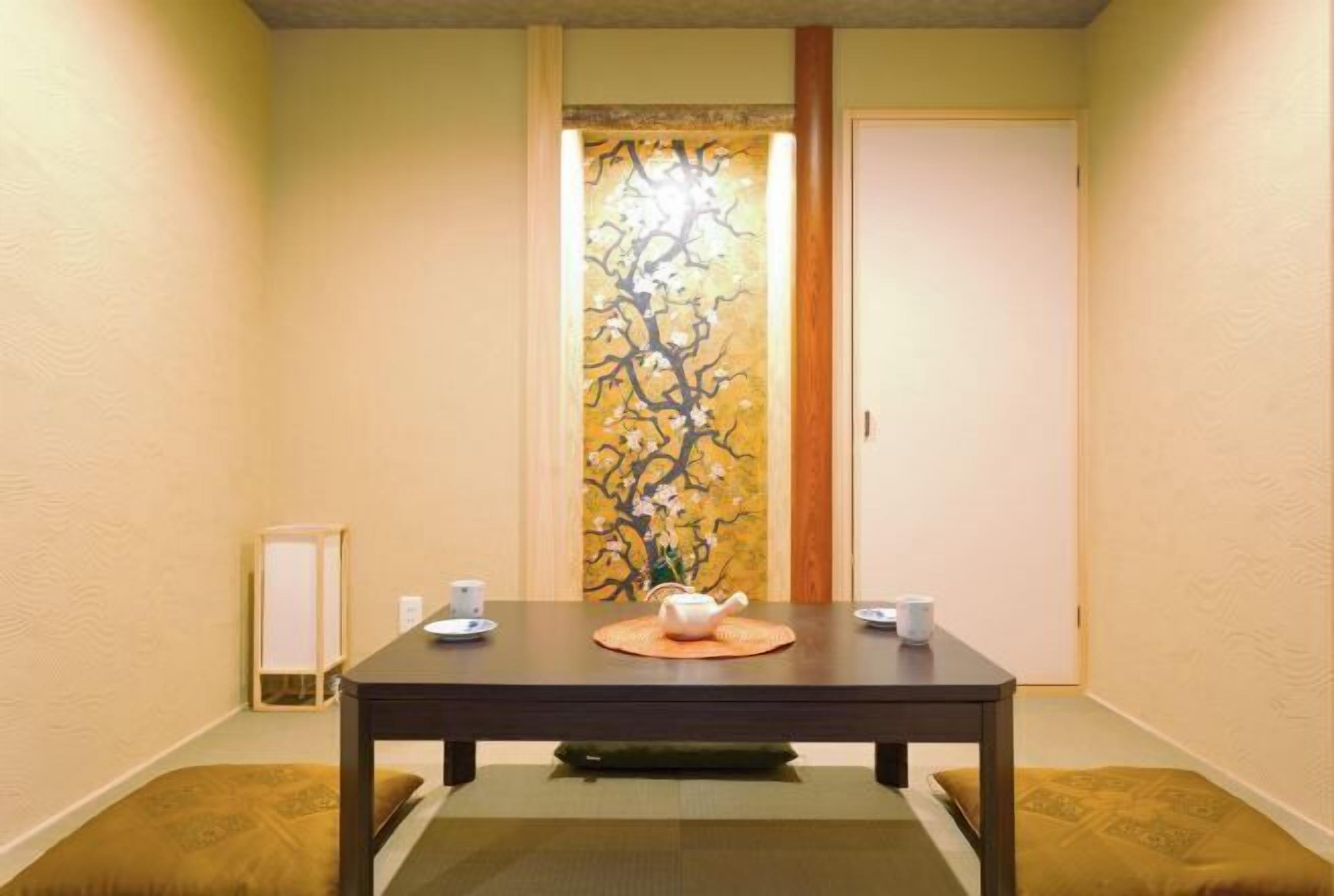 المنشأة من الداخل