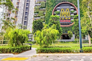 Unclassified image, 3 of 57, button - Sunset Lake View at M-Luna Kepong by HCK (Kuala Lumpur)