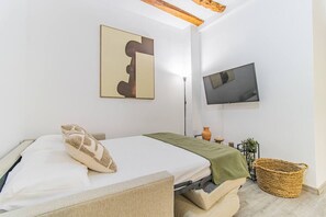 2 室のベッドルーム、アイロン / アイロン台、WiFi、ベッドシーツ