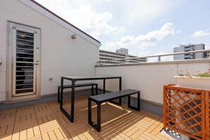 Outdoor dining - QingChen zhi Shu (Osaka)