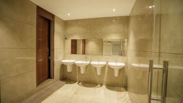 Bruser, gratis toiletartikler, håndklæder, Sæbe