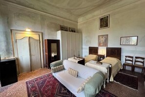 Room - Big Scuderia Country mansion_500sqm (San Pietro Viminario)