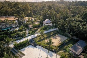 Unclassified image, 3 of 26, button - Neano Escape (Bali)