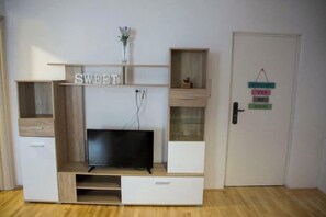 Luokittelematon kuva, 5 kautta 6, painike