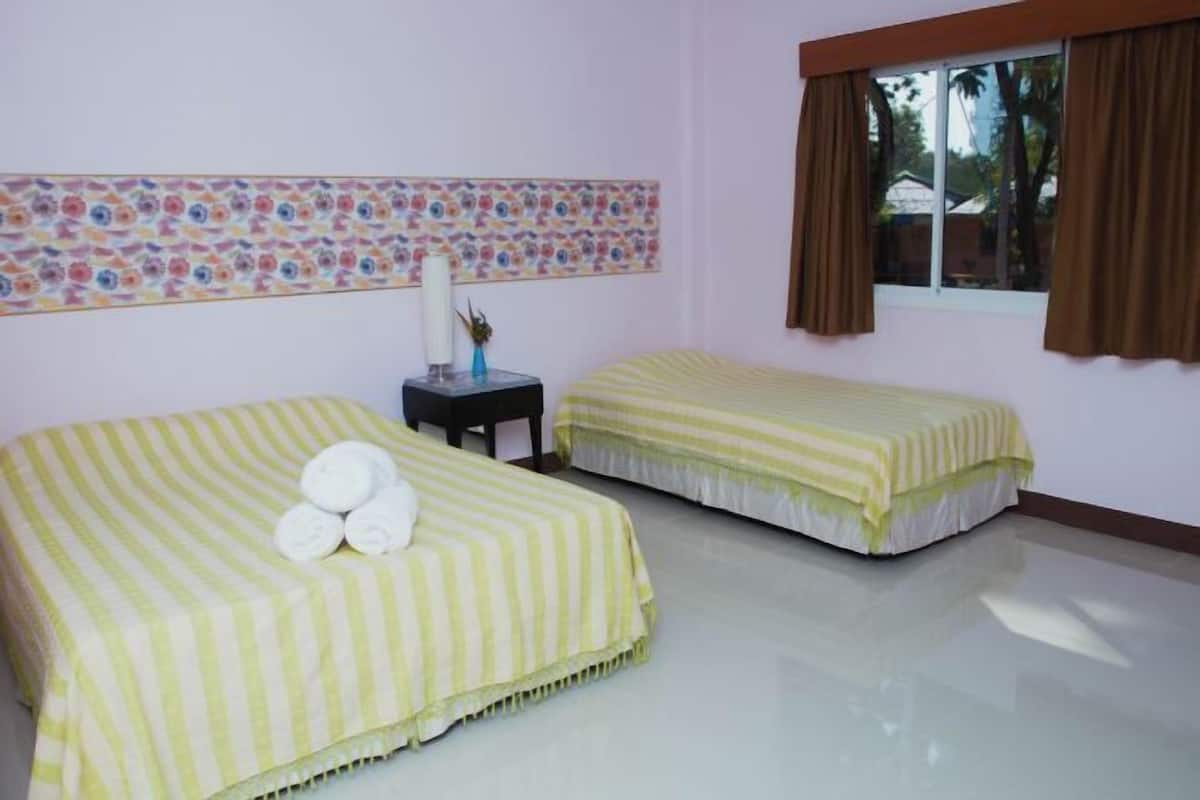 مكتب ومساحة عمل للكمبيوتر المحمول وواي فاي مجانًا