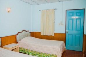 مكتب ومساحة عمل للكمبيوتر المحمول وواي فاي مجانًا