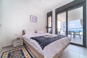 Room - Achziv Beach Haven 3BR Apartment by Sea N' Rent (Nahariyya)
