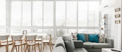 Tabla de planchar con plancha