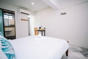 Room - Swing & Pillows @ Seri Kembangan (Balakong)