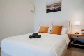 Unclassified image, 2 of 27, button - Mount Austin Muji Style 4 pax Deluxe Room (Tebrau)