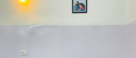 Habitació doble estàndard, vistes a la ciutat | Escriptori i espai de treball apte per a portàtils