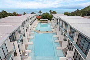 Piscine extérieure