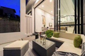 Unclassified image, 5 of 82, button - Elegant Pool Access Townhouse Near Beach (Koh Samui)