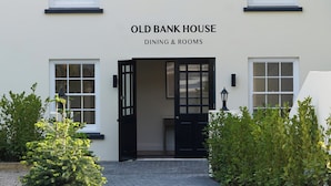 Front of property - Old Bank House Hotel (Grouville)