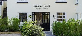 Old Bank House Hotel