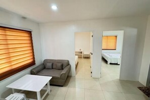 Room - A-Rock Resort (Boracay Island)