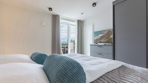 2 soverom, skrivebord, wi-fi (inkludert) og sengetøy