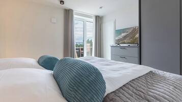 2 Schlafzimmer, Schreibtisch, kostenloses WLAN, Bettwäsche