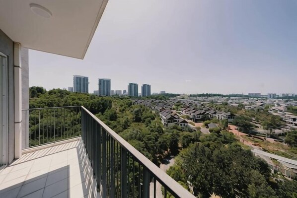 View from property - Spacious French Verdi BY FEEL HOME (Cyberjaya)