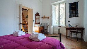 4 Schlafzimmer, Bügeleisen/Bügelbrett, kostenloses WLAN