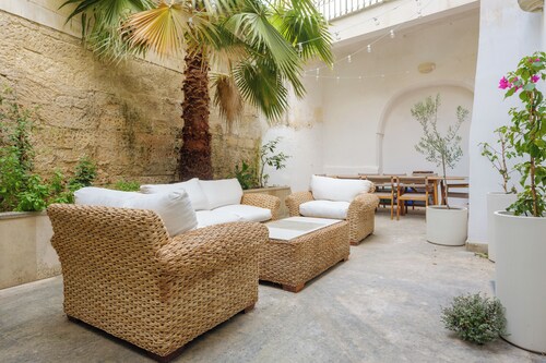 Casa Lando - Two Bedroom Apartment, Sleeps 5