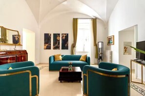 Smart TV - Casa Lando - Two Bedroom Apartment, Sleeps 5 (Lecce)