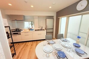 Restaurant - Akutsu Heights 201 (Tokyo)