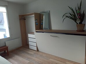 Interior - Cosy studio renovated in 2023 Garage (Saint-Pierre-des-Corps)