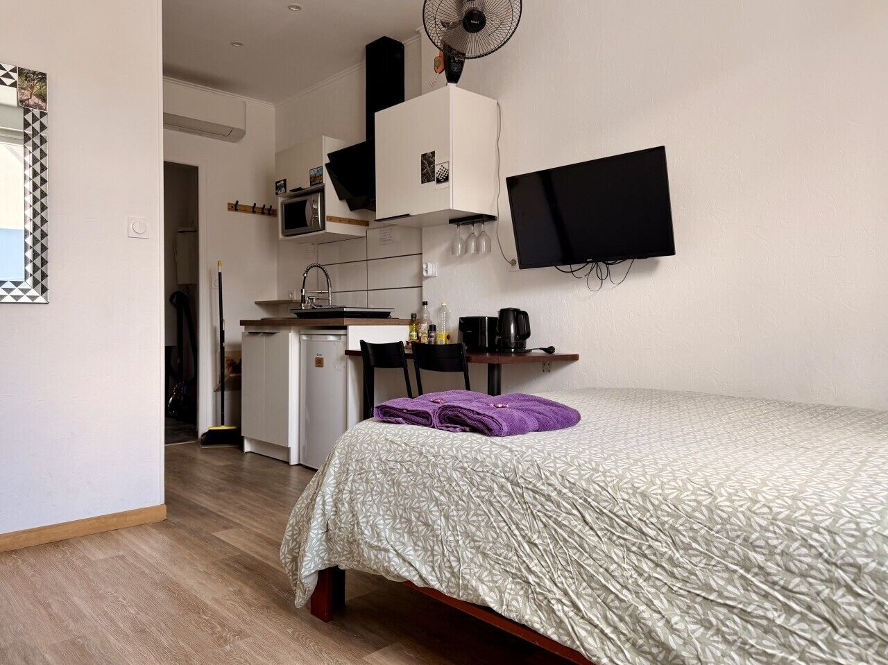 1 bedroom, iron/ironing board, travel cot, WiFi