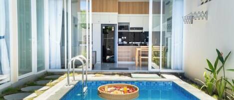 Alberca al aire libre