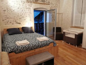 3 chambres, Wi-Fi, draps fournis