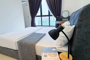 Room - Elegant 3-Bedroom Fully Air-Con @ Vista Sentul (Kuala Lumpur)