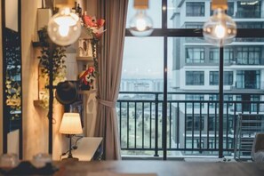 Interior - Molek Little Joy Studio 4pax Bathtub with Balcony (Plentong)