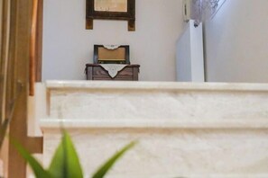 Interior - Villa Mykines (Mykines)