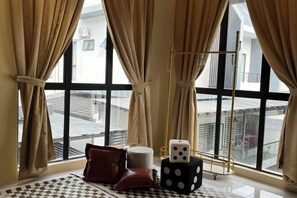 Interior - Happiness Stay (20 Pax) With Karaoke, Snooker, Mahjong Table (Ipoh)