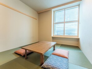 Comfort Room, Non Smoking | Desk, free WiFi