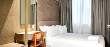 Studiosviitti, kaupunkinäköala | Tallelokero huoneessa, silitysrauta/-lauta, ilmainen Wi-Fi