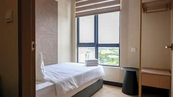 Deluxe-Studiosuite, Meerblick | Zimmersafe, Bügeleisen/Bügelbrett, kostenloses WLAN