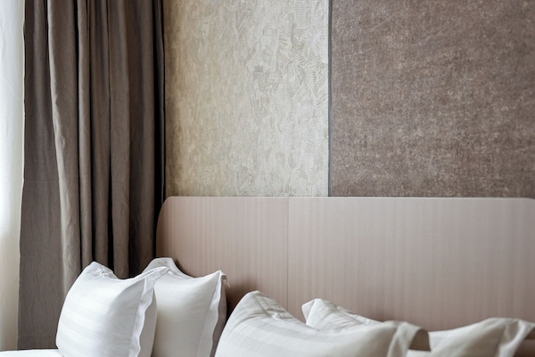 Executive Suite, Sea View | Peti besi dalam bilik, seterika/papan seterika, Wi-fi percuma