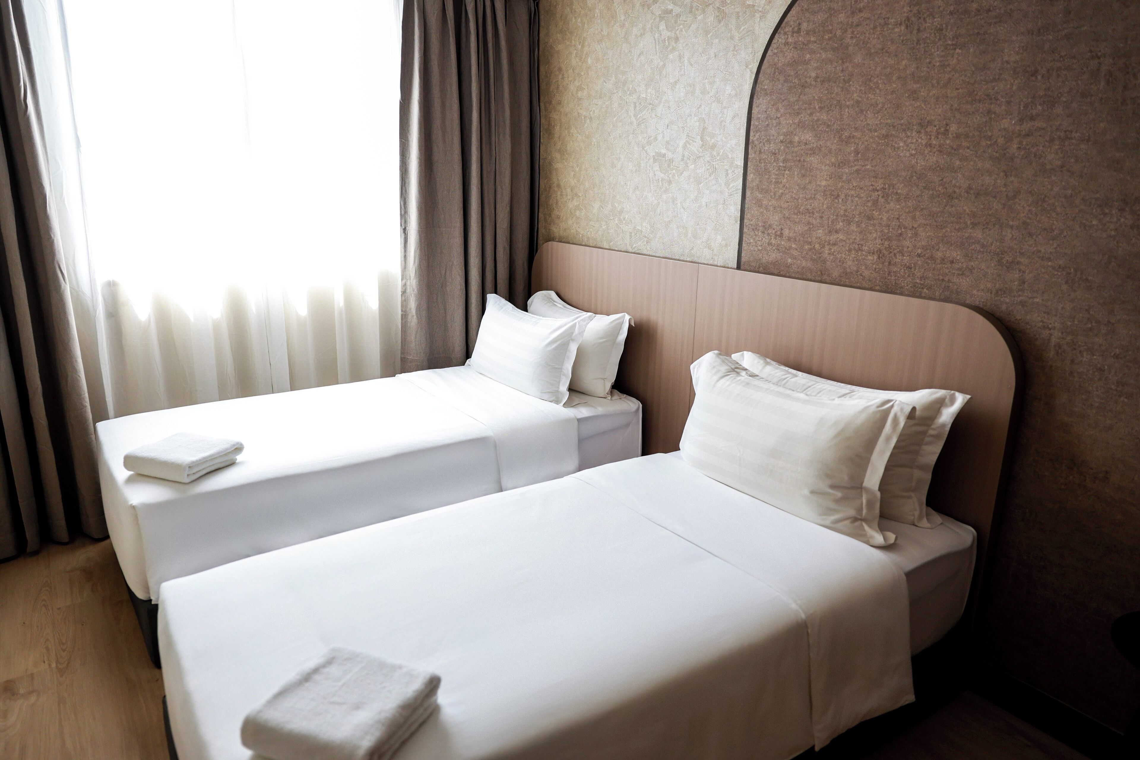Suite | In-room safe, iron/ironing board, free WiFi