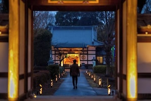 Unclassified image, 5 of 20, button - TEMPLESTAY ZENSŌ (Chiyoda)