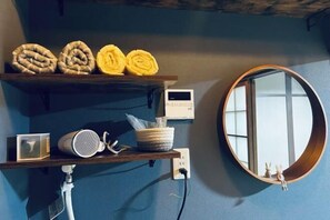 Room - IIMO　House (Kyoto)