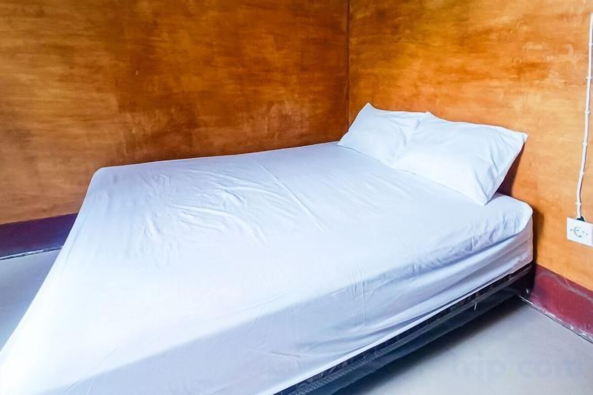 Standard Room Without A/C