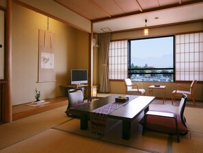 Triple Room, City View | In-room safe, free WiFi - Hanaakarinoyado Tsukinoike (Kaminoyama)