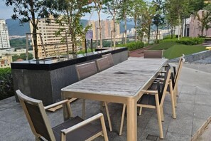 Interior - BLS@Penang-GurneyDrive-Komtar-GeorgeTown-USM-10Pax (George Town)