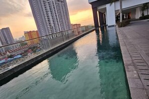 Outdoor pool - BLS@Penang-GurneyDrive-Komtar-GeorgeTown-USM-10Pax (George Town)