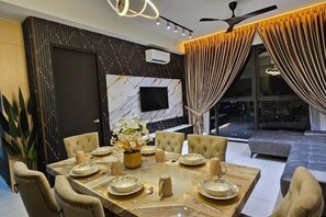 تناول الطعام