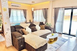 Living area - SwanPP (Hang Dong)